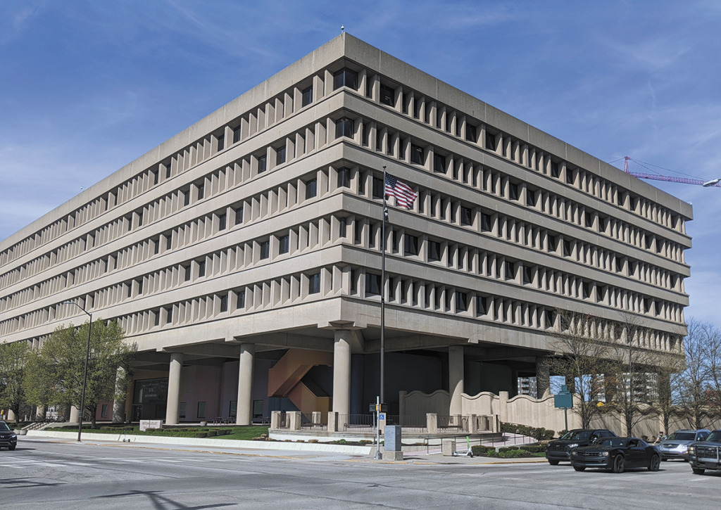 Some attorneys express frustration with new immigration court in Indianapolis